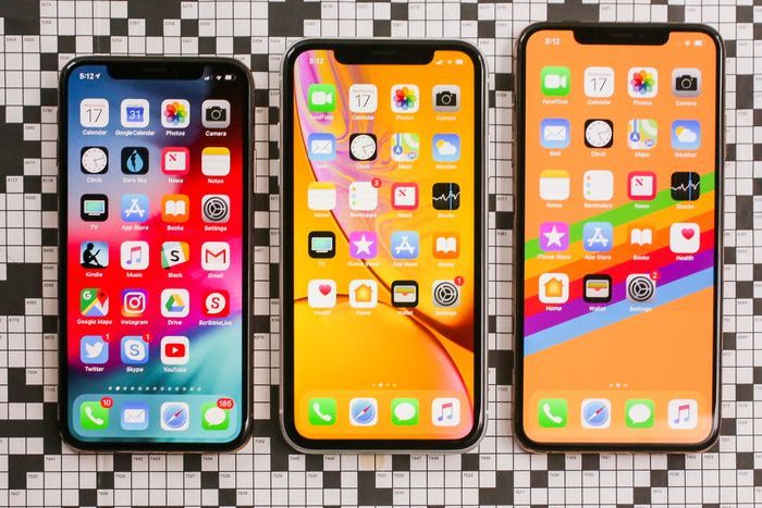 3 modèles d'iPhone différents